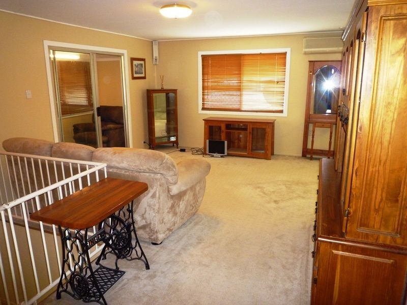 266 South Station Road, Raceview QLD 4305