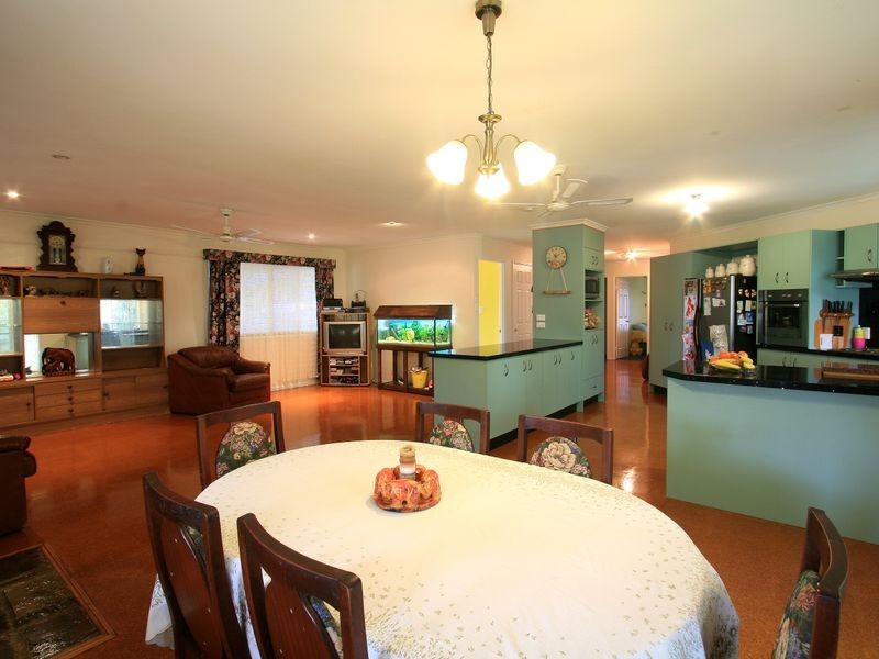 2 Yellowood Court, Kensington Grove QLD 4341