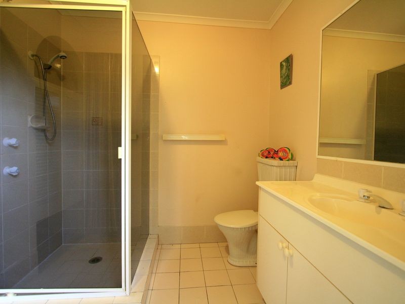2 Yellowood Court, Kensington Grove QLD 4341