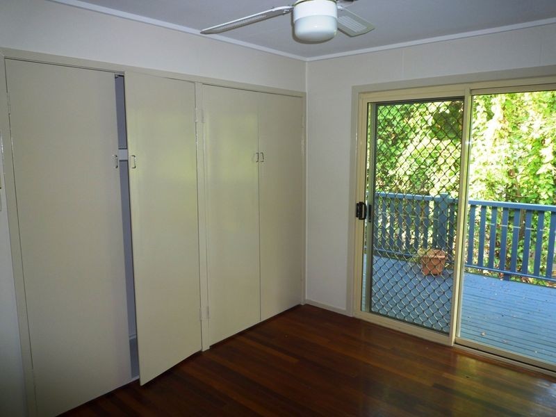 50 Kynance Street, Leichhardt QLD 4305