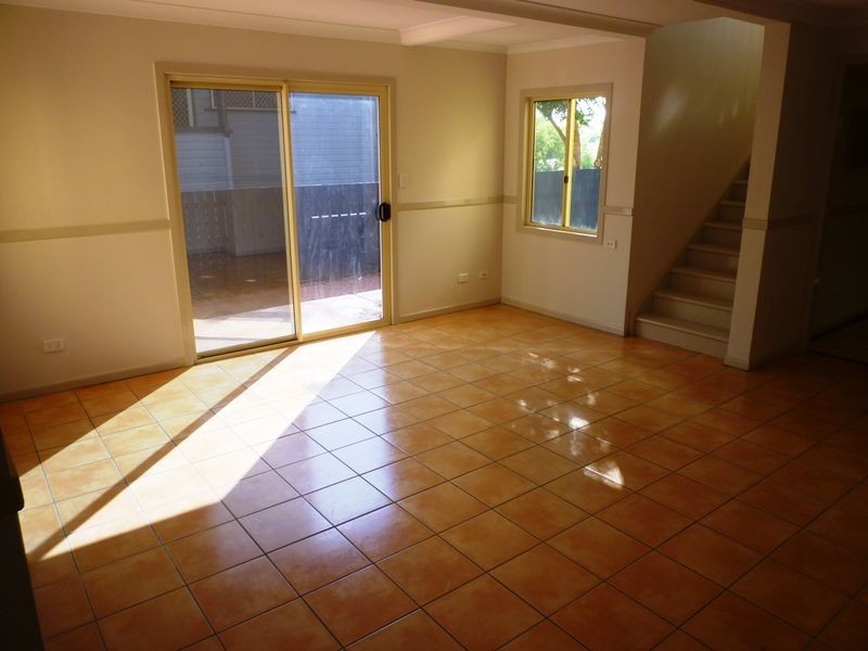 50 Kynance Street, Leichhardt QLD 4305