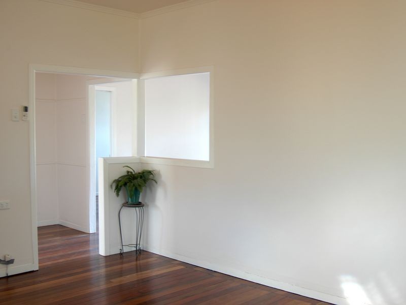 11 Bremer Street, Churchill QLD 4305