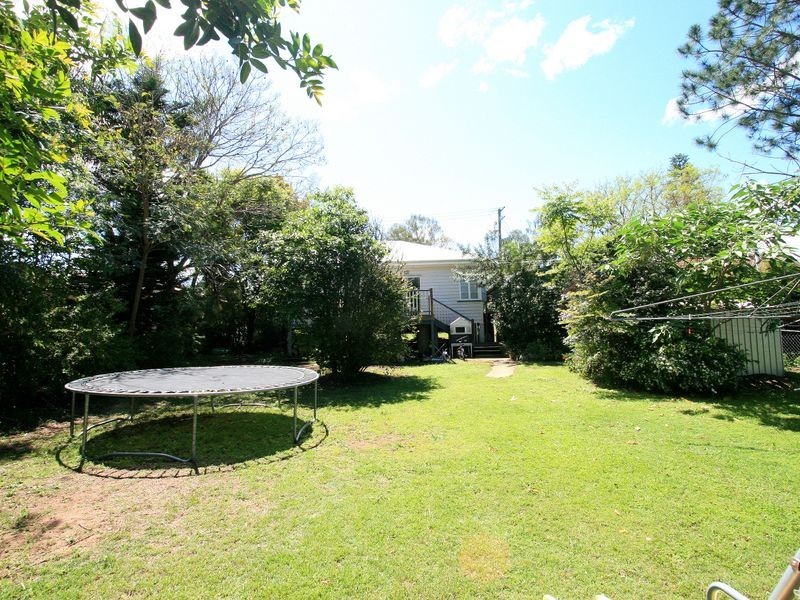11 Bremer Street, Churchill QLD 4305
