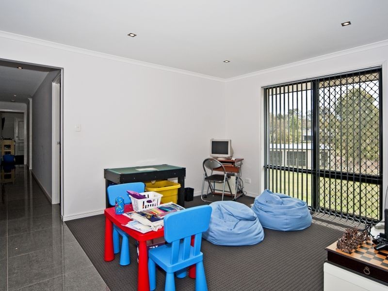 7 Appleby Close, Kensington Grove QLD 4341