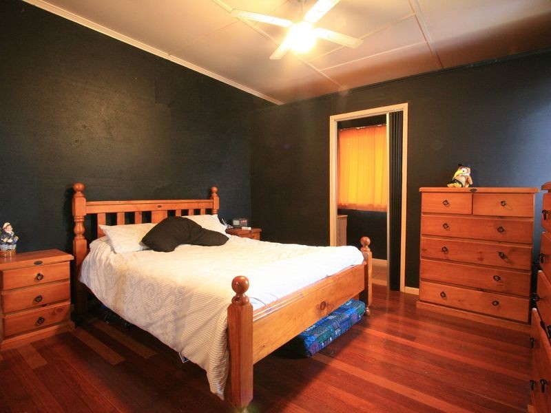 23 Briggs Road, Ipswich QLD 4305