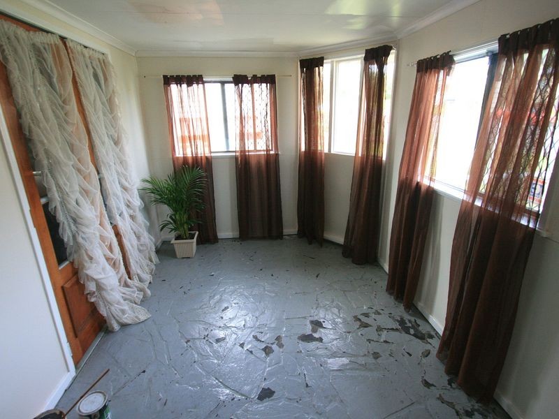 23 Briggs Road, Ipswich QLD 4305