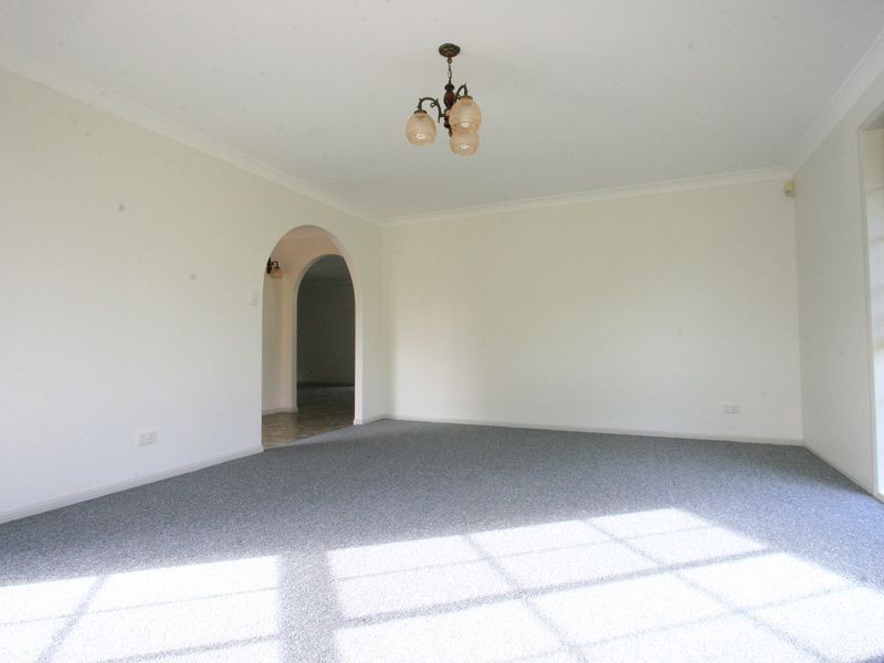 10 Kentia Circuit, Flinders View QLD 4305