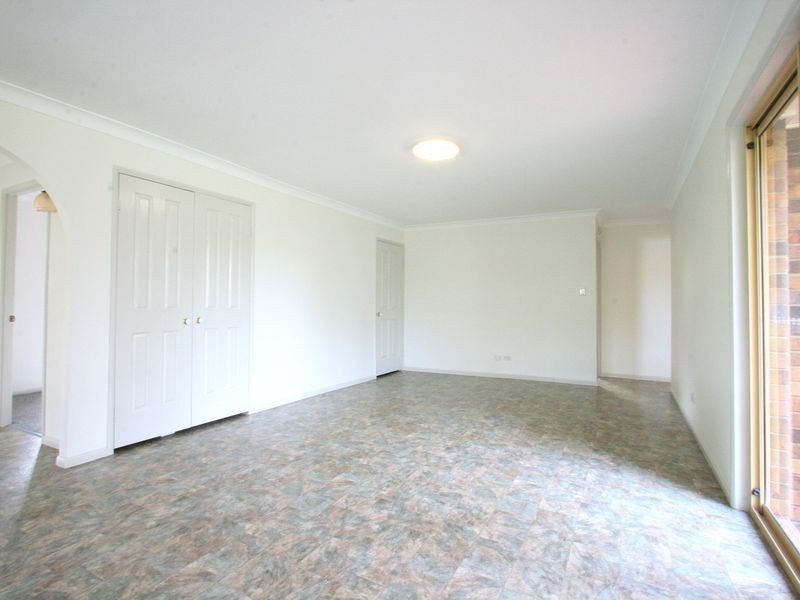 10 Kentia Circuit, Flinders View QLD 4305