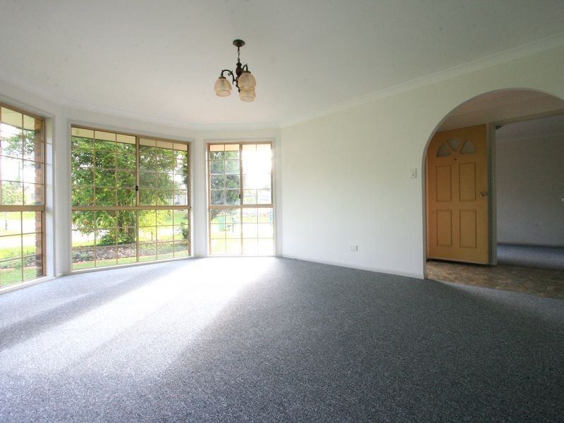 10 Kentia Circuit, Flinders View QLD 4305