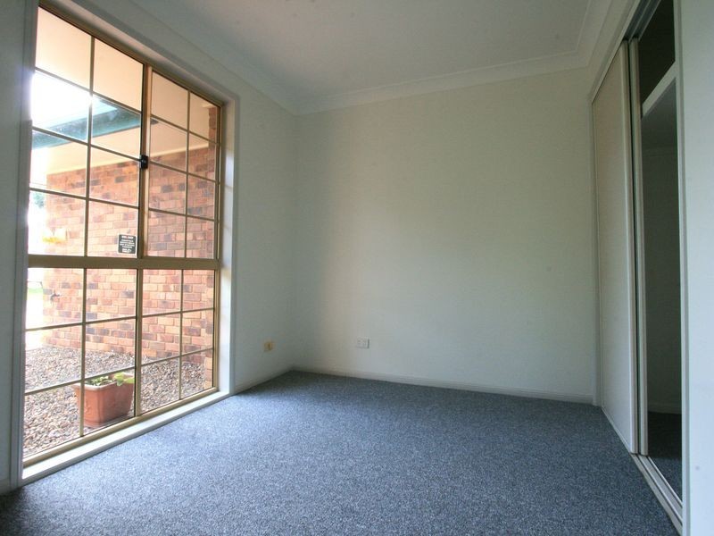 10 Kentia Circuit, Flinders View QLD 4305