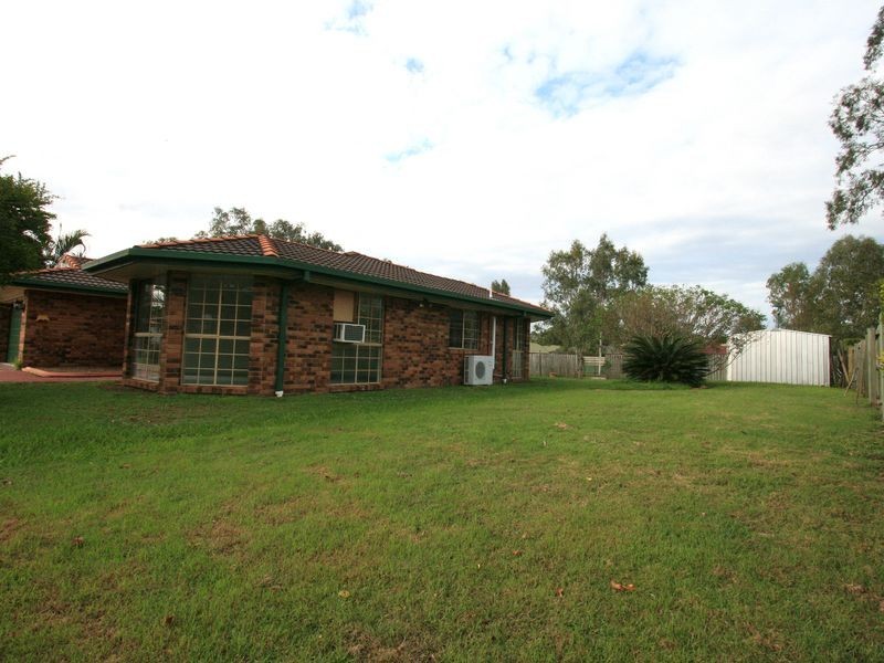 10 Kentia Circuit, Flinders View QLD 4305