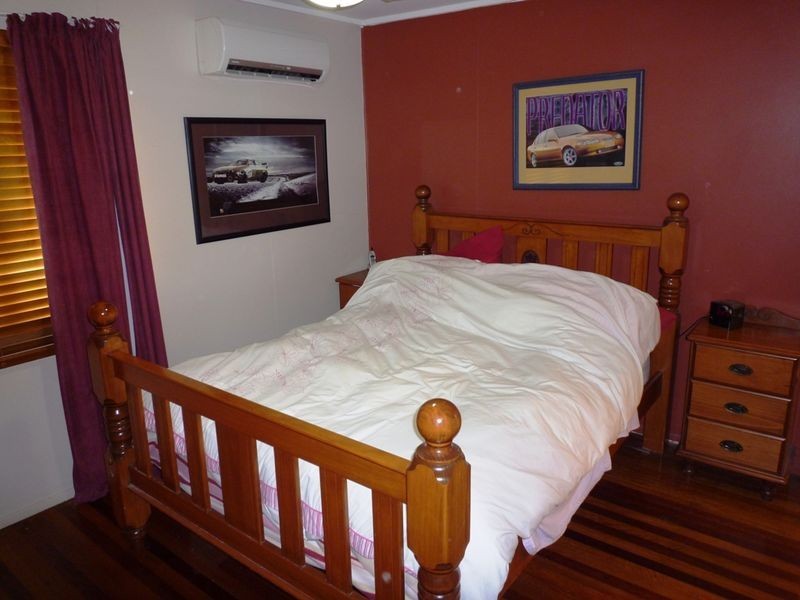 33 Kynance Street, Leichhardt QLD 4305