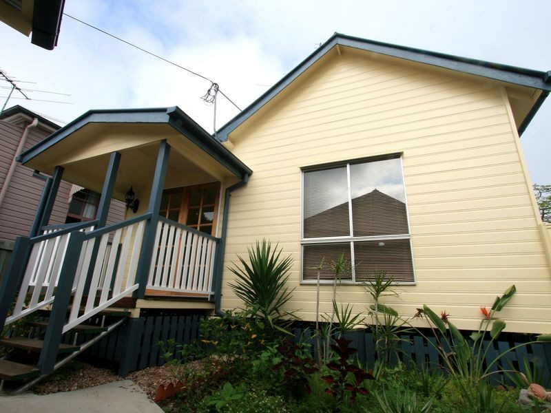 90 Woodend Road, Woodend QLD 4305