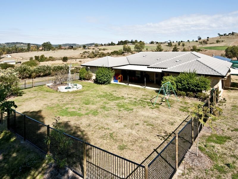 15 Thallon Road, Regency Downs QLD 4341
