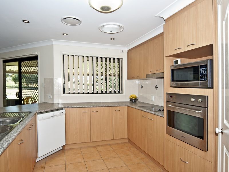 15 Thallon Road, Regency Downs QLD 4341