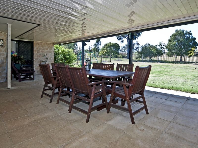 15 Thallon Road, Regency Downs QLD 4341