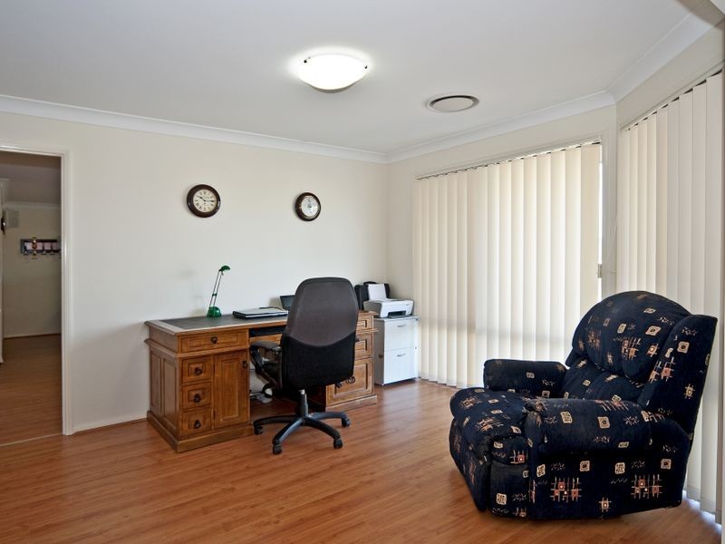15 Thallon Road, Regency Downs QLD 4341