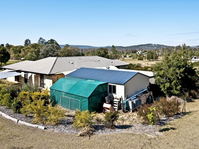 15 Thallon Road, Regency Downs QLD 4341