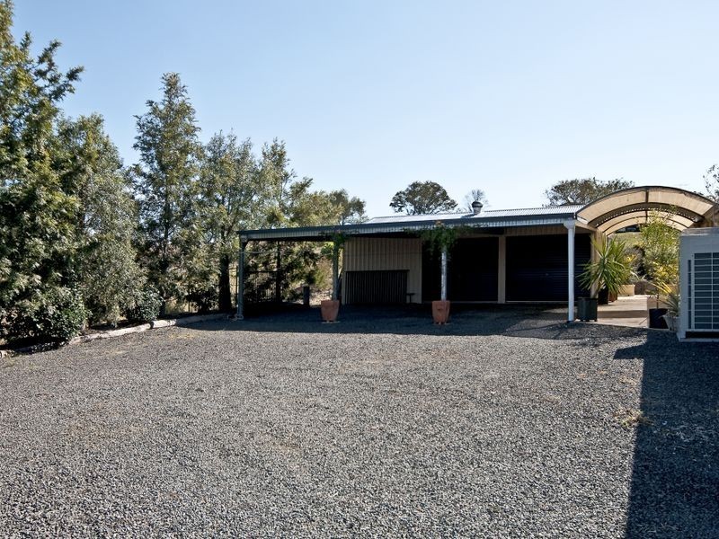15 Thallon Road, Regency Downs QLD 4341