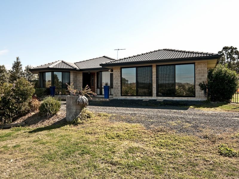 15 Thallon Road, Regency Downs QLD 4341