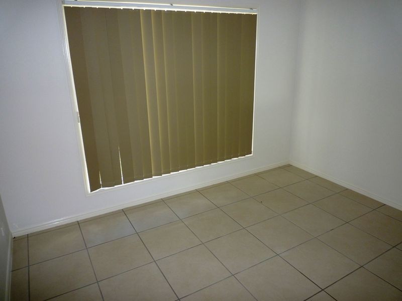 11 Lagoona Court, Churchill QLD 4305