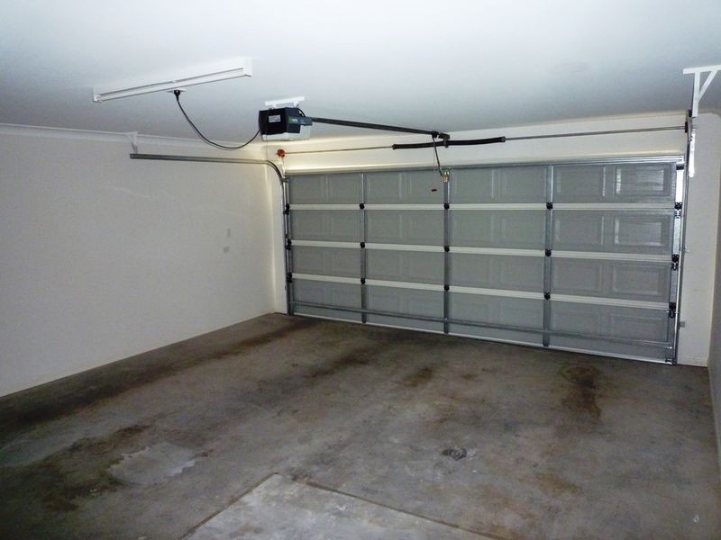 11 Lagoona Court, Churchill QLD 4305