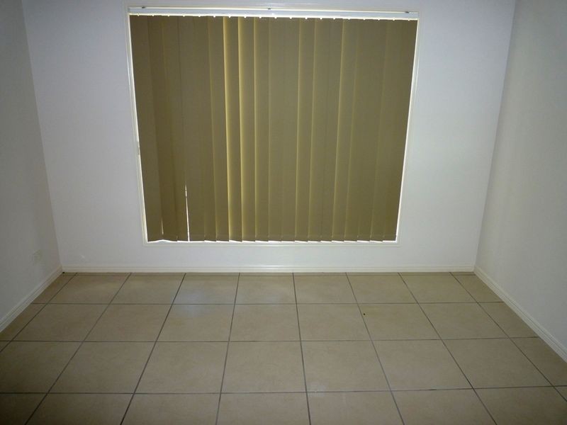 11 Lagoona Court, Churchill QLD 4305