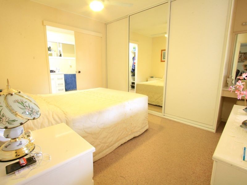 111 Whitehill Road, Eastern Heights QLD 4305