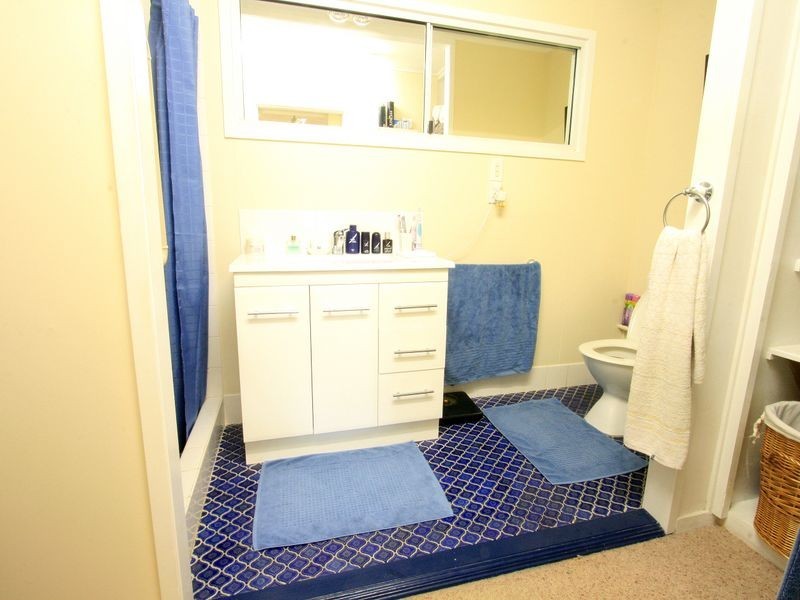 111 Whitehill Road, Eastern Heights QLD 4305