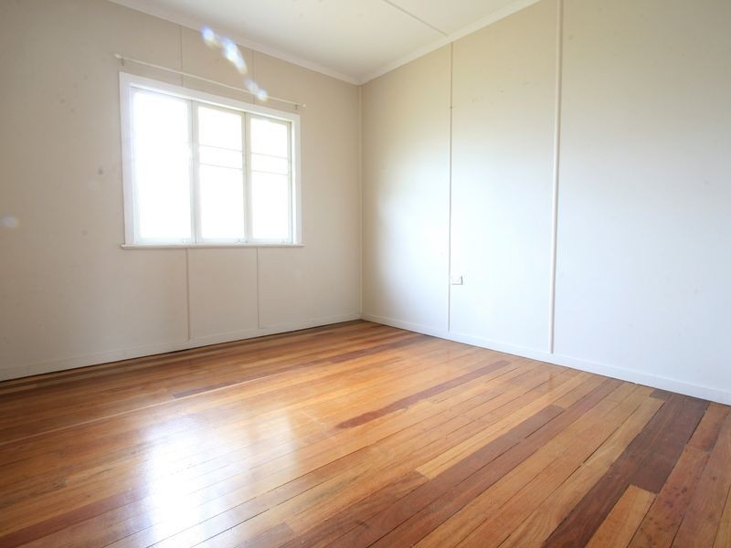 7 Lobley Street, Ipswich QLD 4305