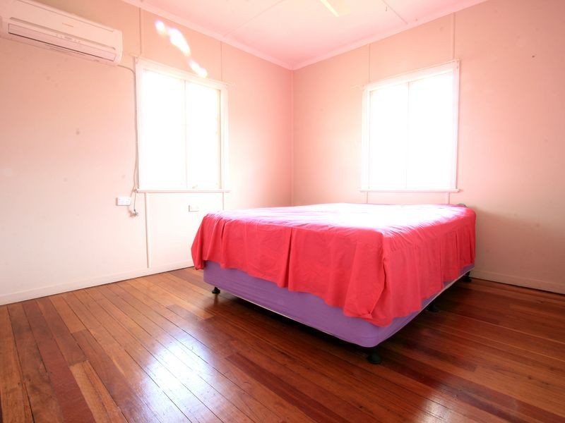 7 Lobley Street, Ipswich QLD 4305