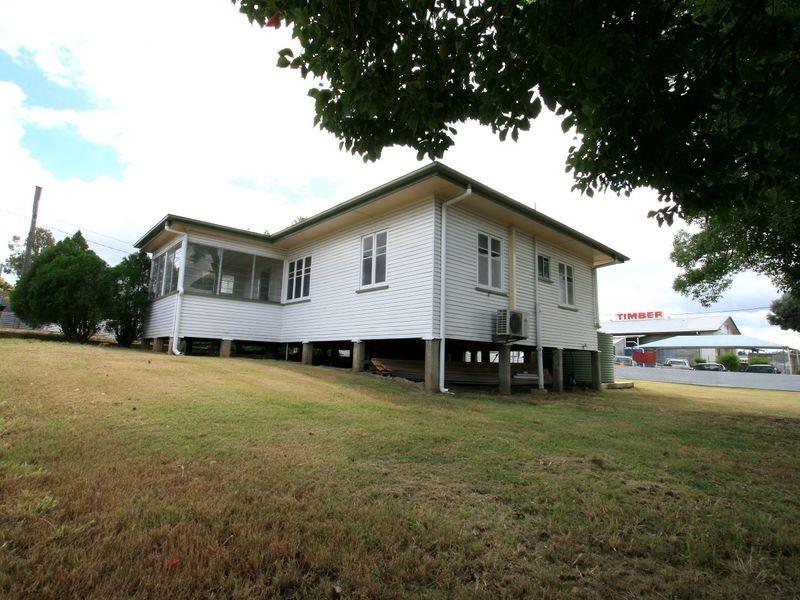 7 Lobley Street, Ipswich QLD 4305