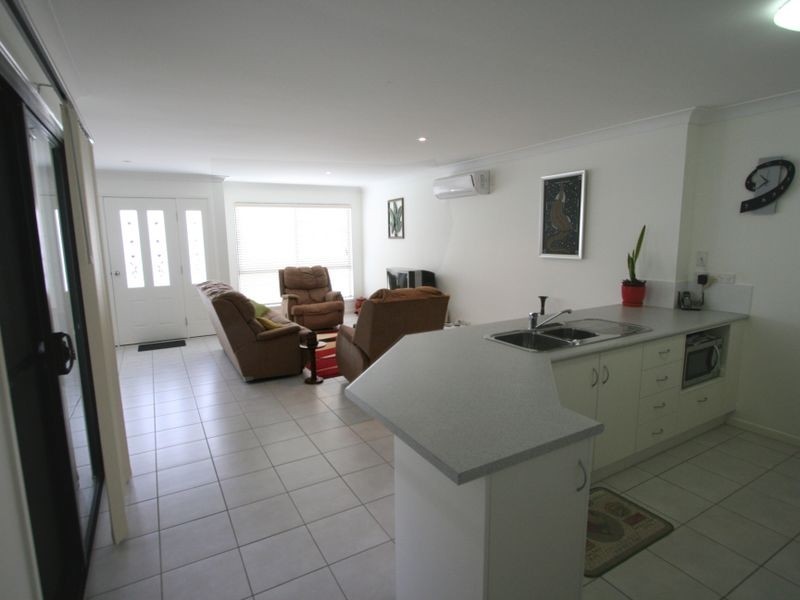 88/45 SEALY STREET, Silkstone QLD 4304