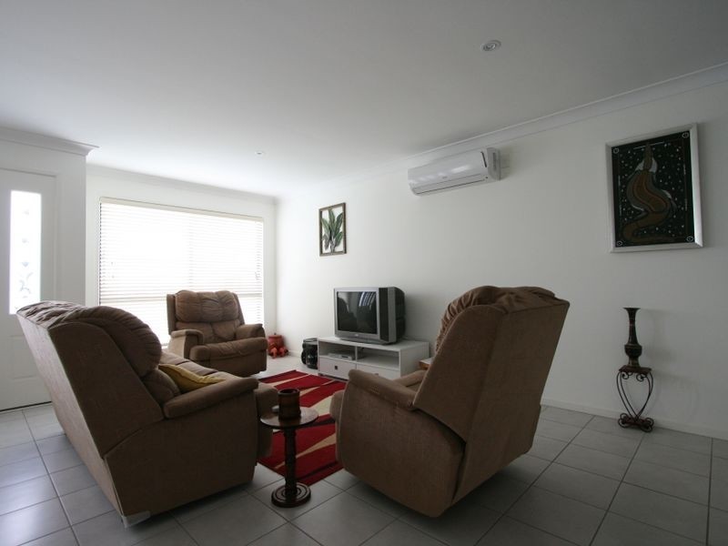 88/45 SEALY STREET, Silkstone QLD 4304