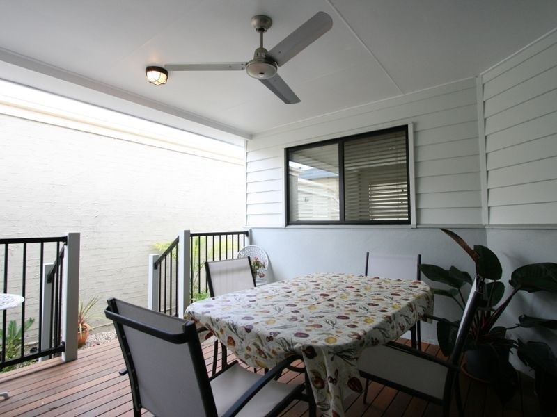 88/45 SEALY STREET, Silkstone QLD 4304