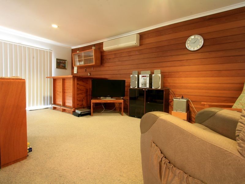 51 Blenheim Crescent, Yamanto QLD 4305