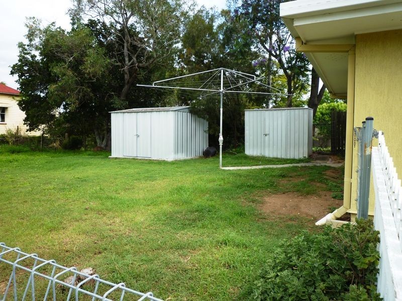 1 Simpson Street, North Ipswich QLD 4305