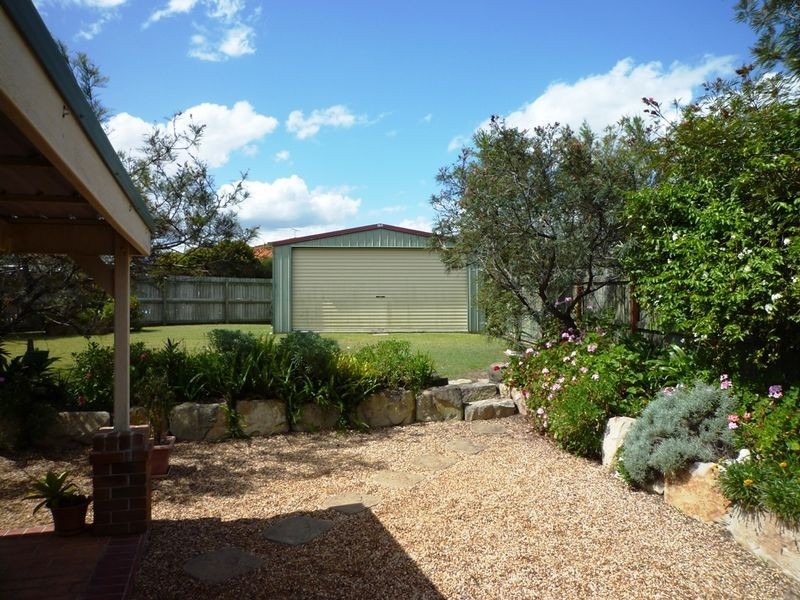 9 Oriole Close, Flinders View QLD 4305