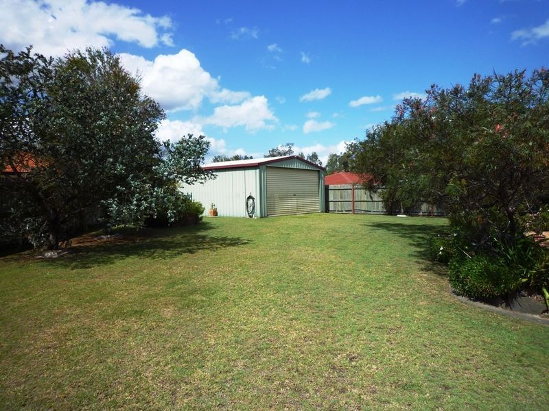 9 Oriole Close, Flinders View QLD 4305