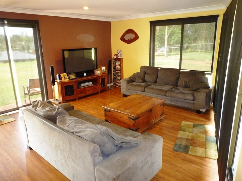 10 Richdale Court, Deebing Heights QLD 4306