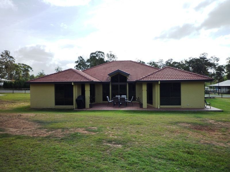 10 Richdale Court, Deebing Heights QLD 4306