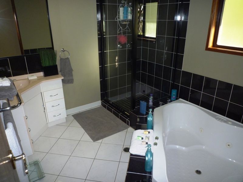 36 Willowbank Drive, Willowbank QLD 4306