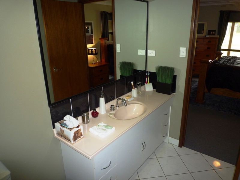 36 Willowbank Drive, Willowbank QLD 4306