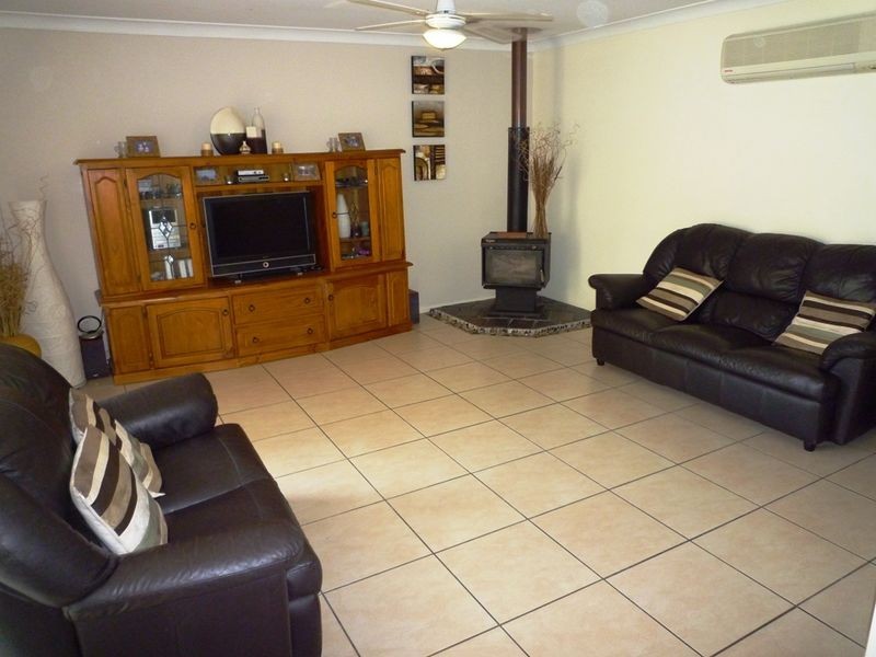 385 South Station Road, Raceview QLD 4305