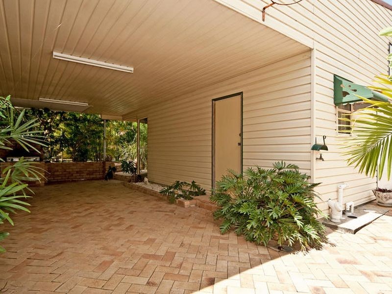 14 Morris Street, Silkstone QLD 4304