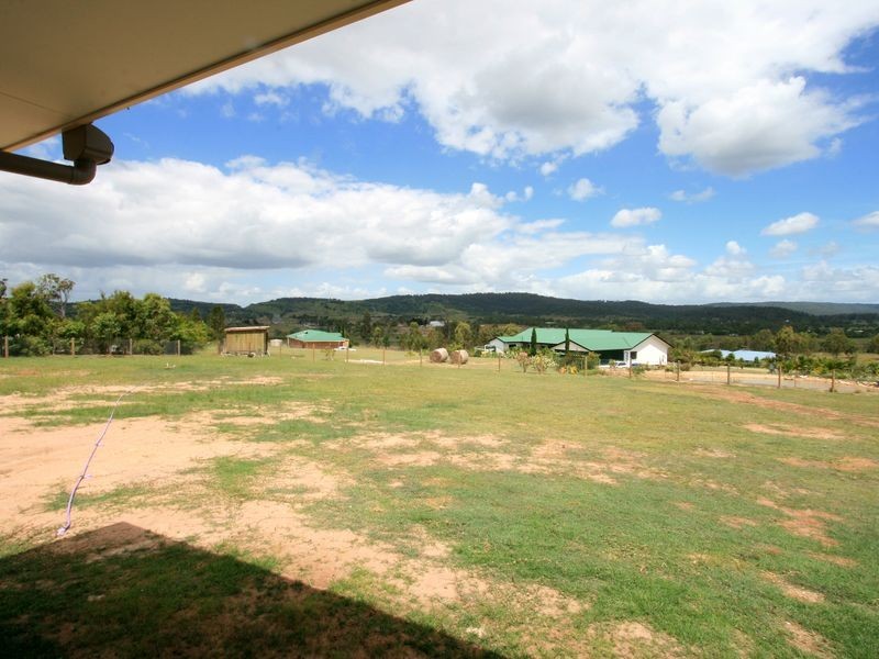 10 Graham Court, Blenheim QLD 4341