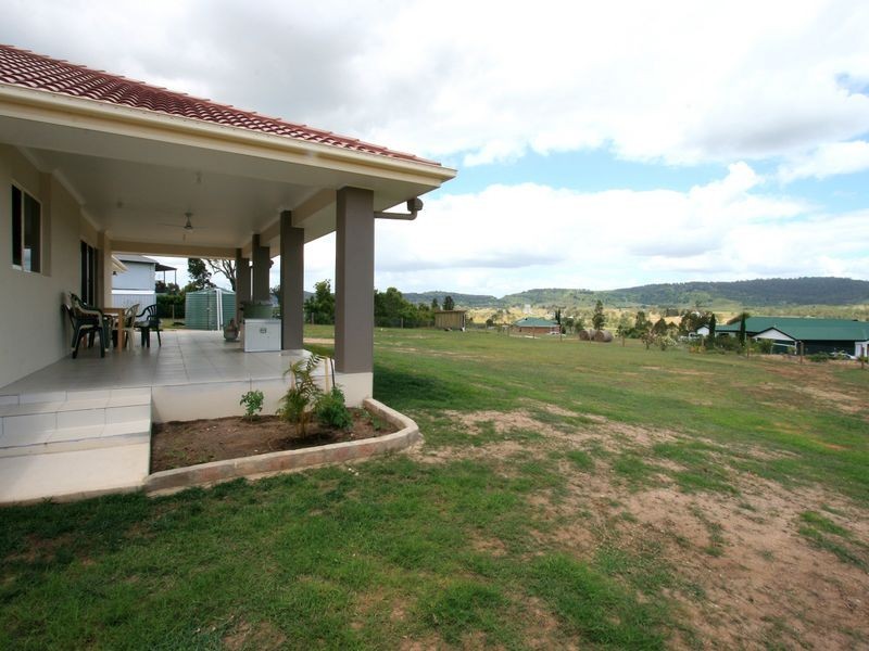 10 Graham Court, Blenheim QLD 4341