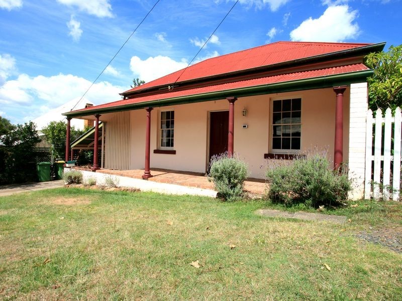 10 Murphy Street, Ipswich QLD 4305