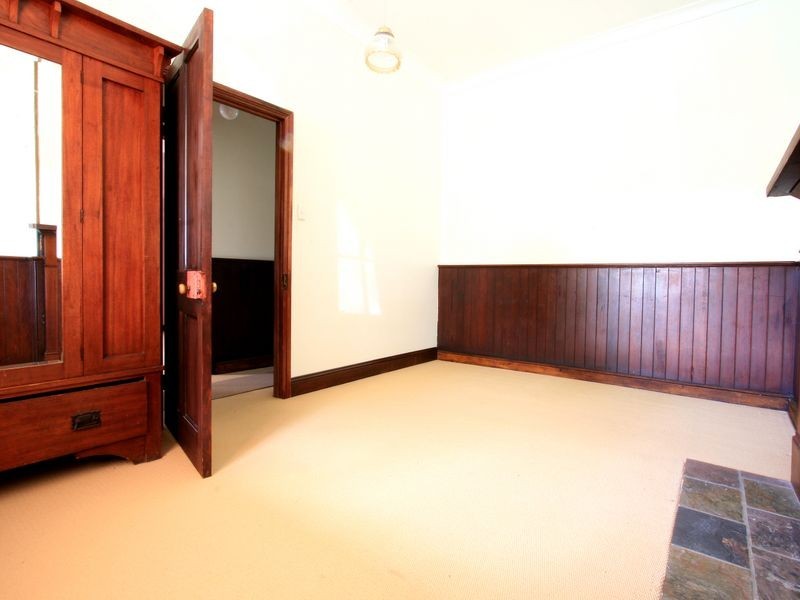 10 Murphy Street, Ipswich QLD 4305