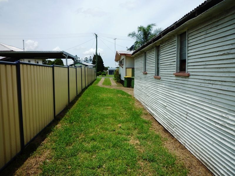 2 Trevlac Street, Rosewood QLD 4340